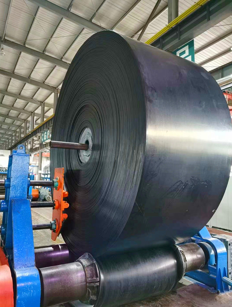 芳綸阻燃輸送帶加緩沖網(wǎng)布的作用